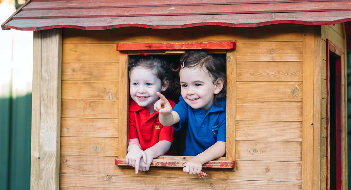 chilcare-cecc-children-cubby-house